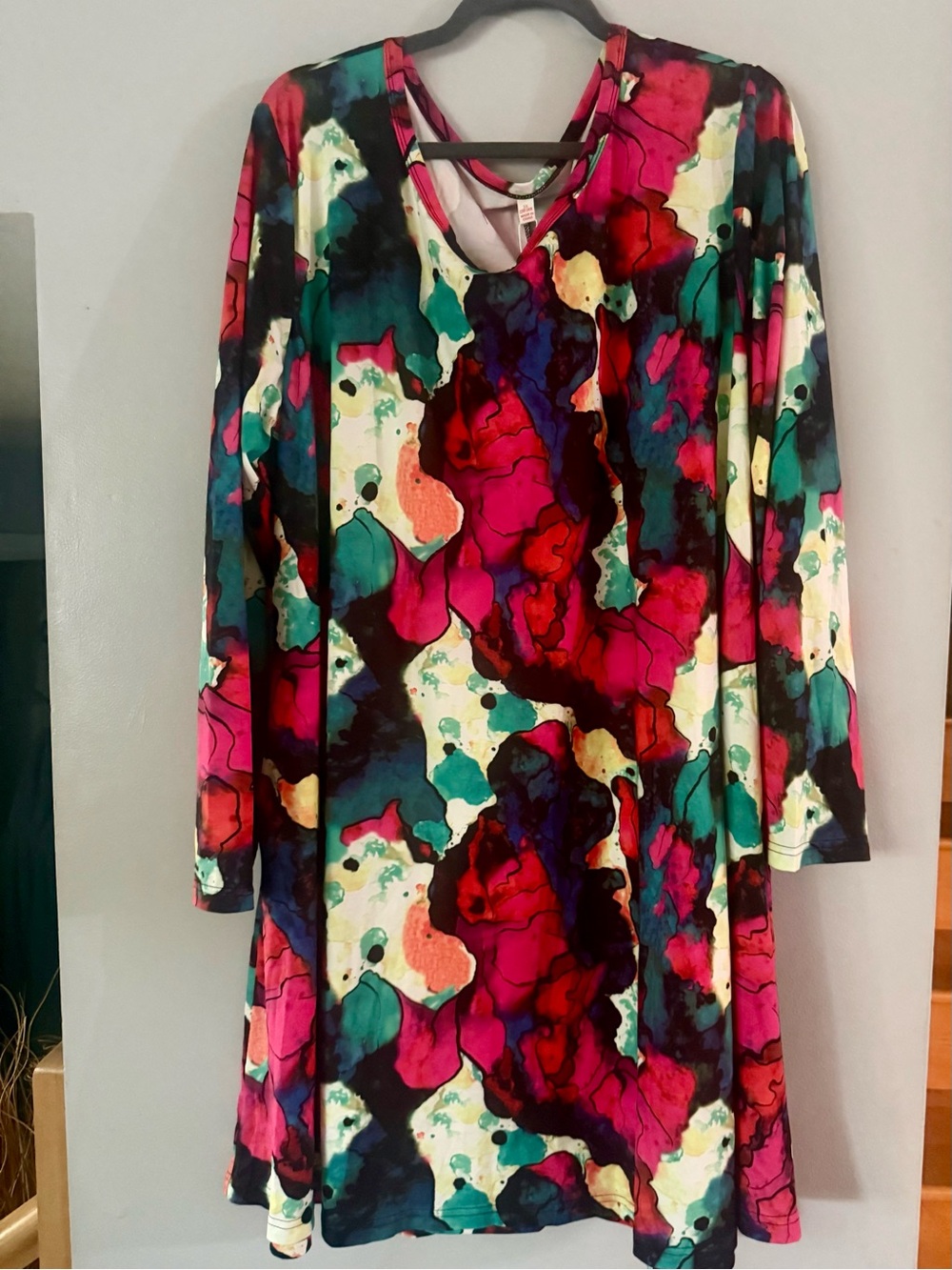 AusLook Plus Size Crisscross Long Sleeve A-Line Swing Dress Pockets Abstract